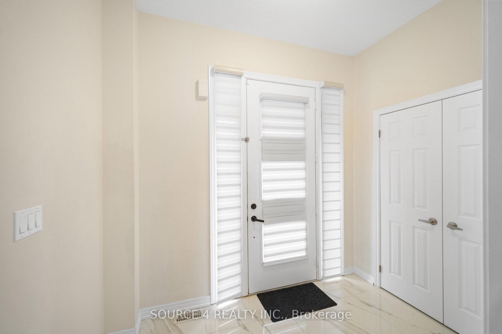 2426 Hibiscus Drive • Pickering, ON photo 1