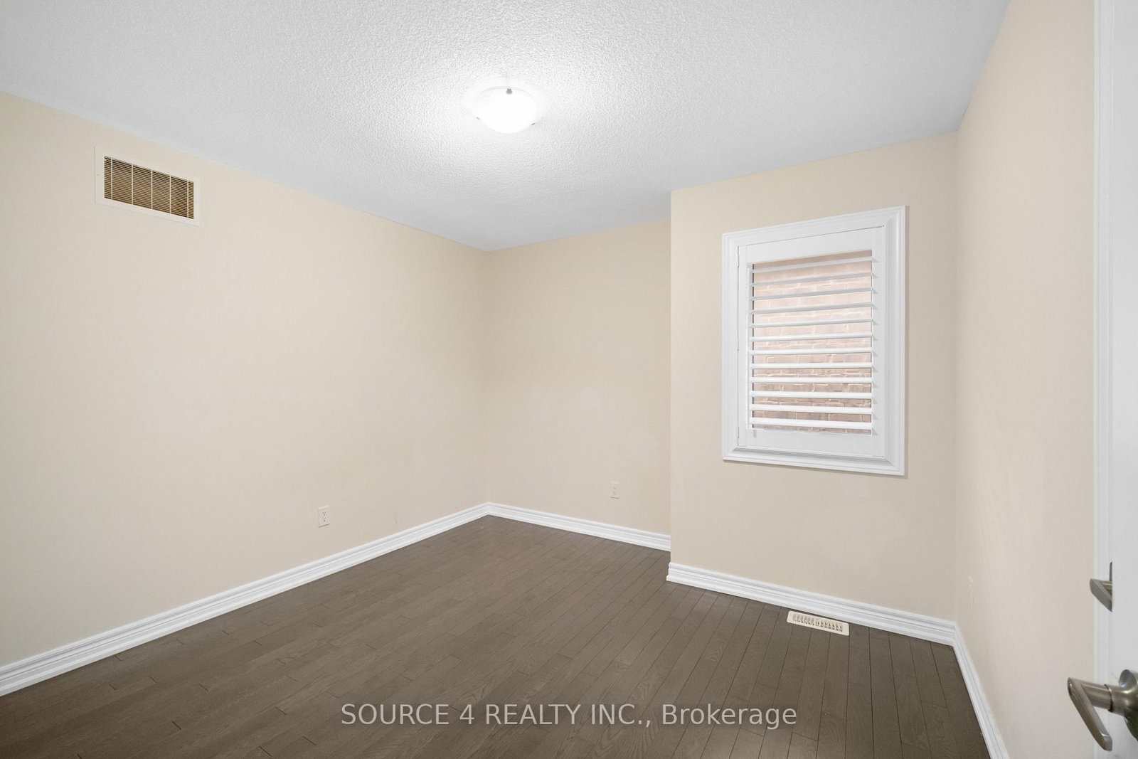 2426 Hibiscus Drive • Pickering, ON photo 14