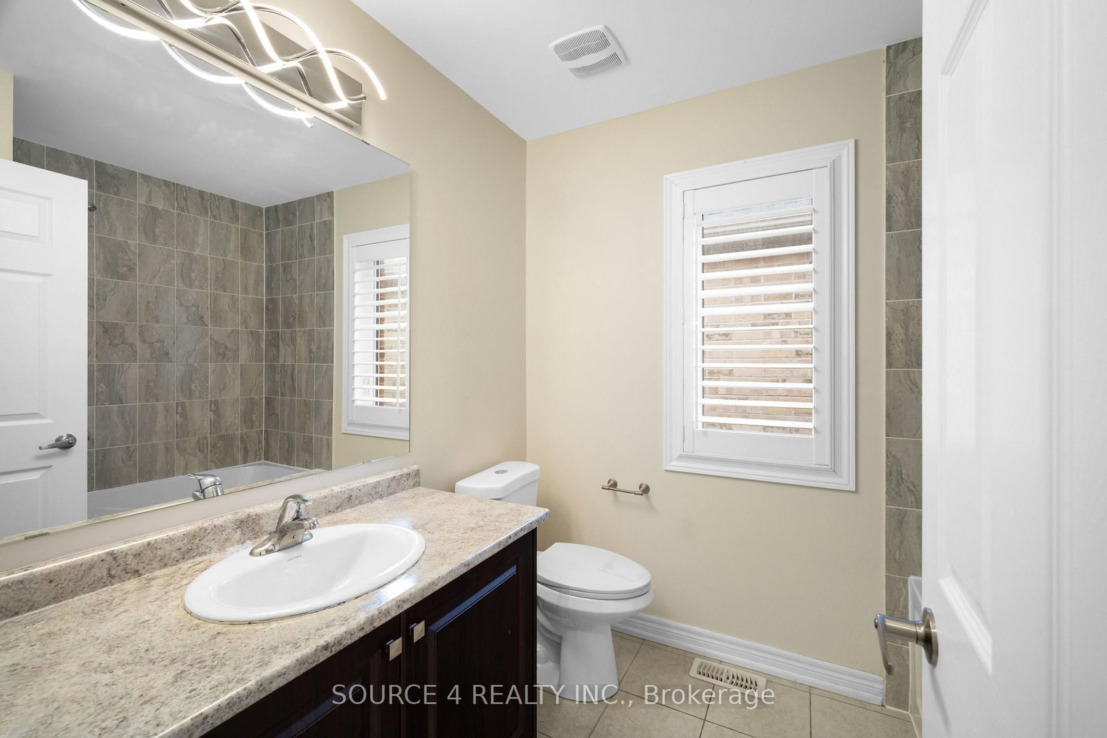 2426 Hibiscus Drive • Pickering, ON photo 16