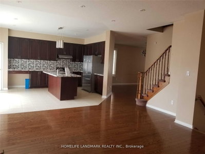 Unit (Main) — 16 Ainsbury Avenue — more photos