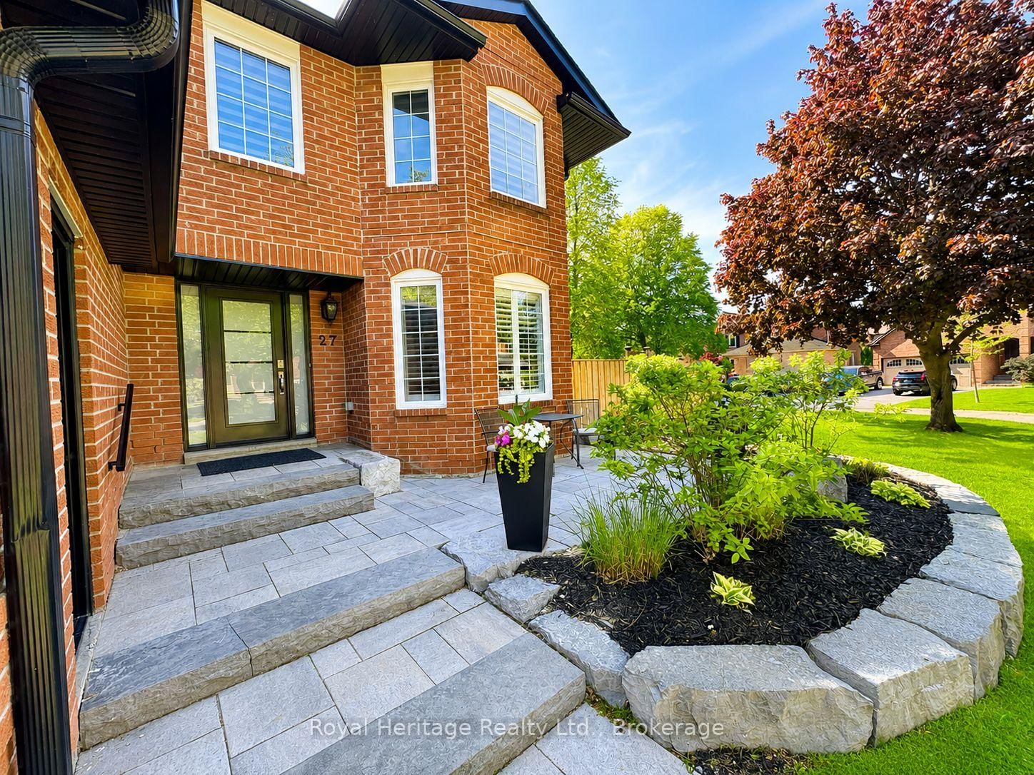 27 Clovelly Drive • Whitby, ON photo 4