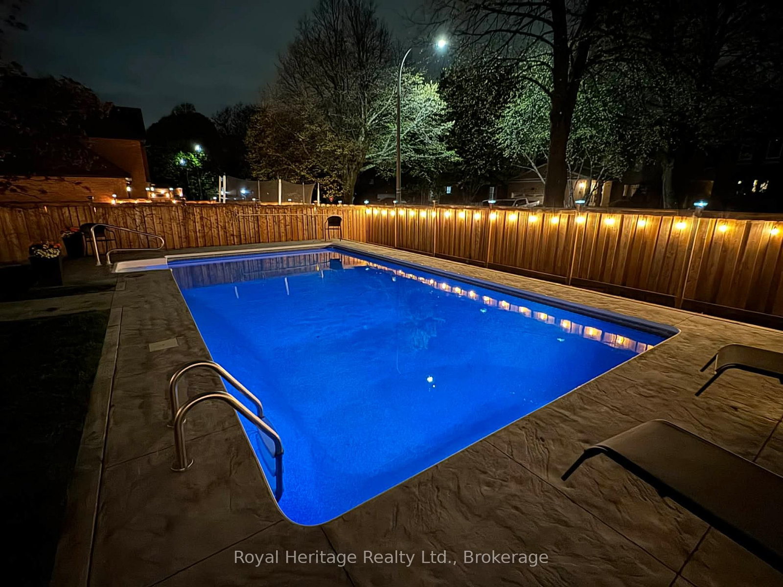 27 Clovelly Drive • Whitby, ON photo 47
