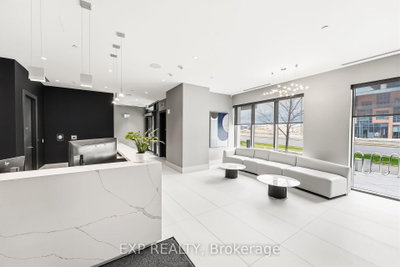 Unit 1713 — 2550 Simcoe Street N — photo 4