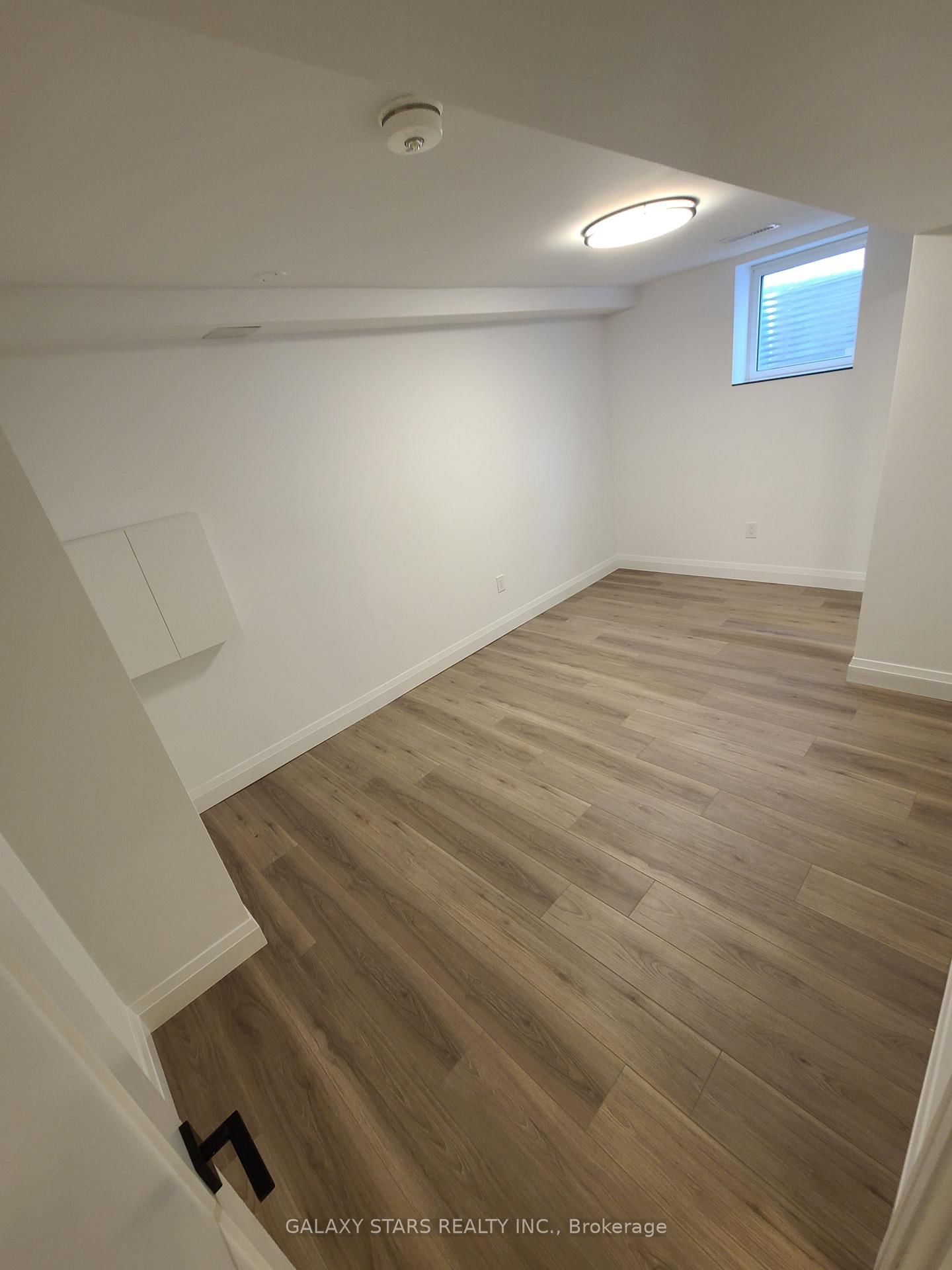 907 Oberland Drive, Unit Bsmnt