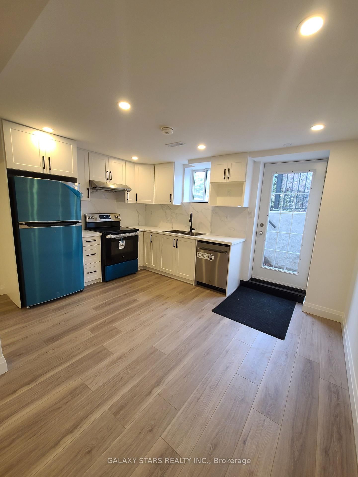 907 Oberland Drive, Unit Bsmnt