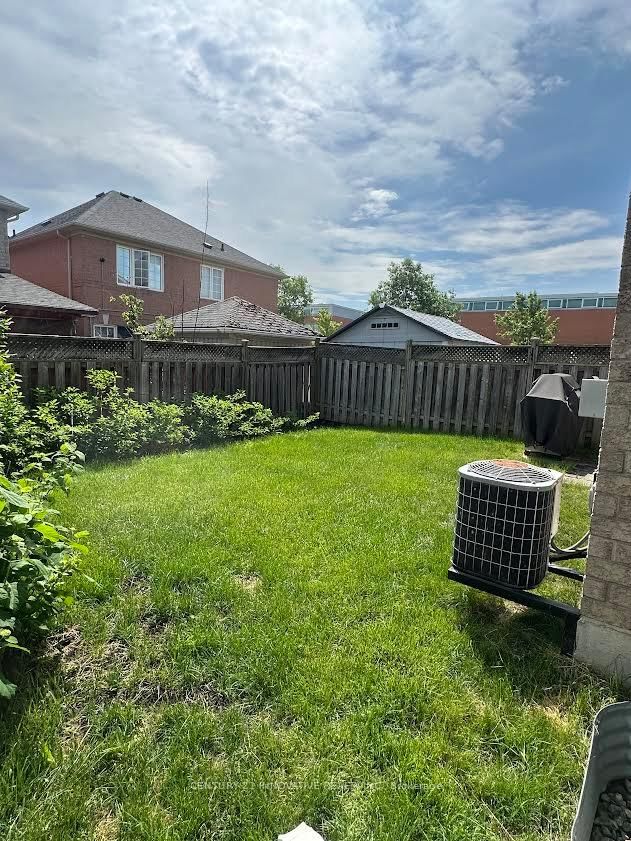 4 Pogonia Street