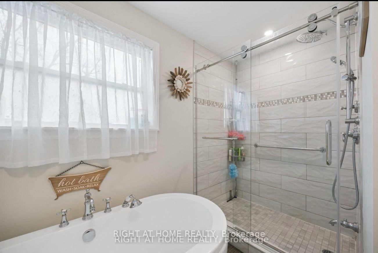154 Admiral Road • Ajax, ON photo 16