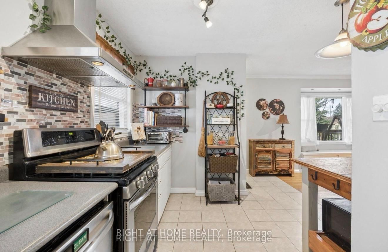154 Admiral Road • Ajax, ON photo 9