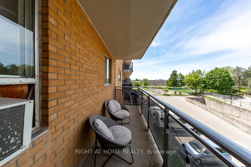 100 Dundalk Drive • #315 • Toronto, ON photo 36