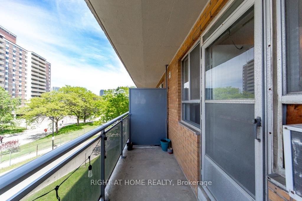 100 Dundalk Drive • #315 • Toronto, ON photo 38