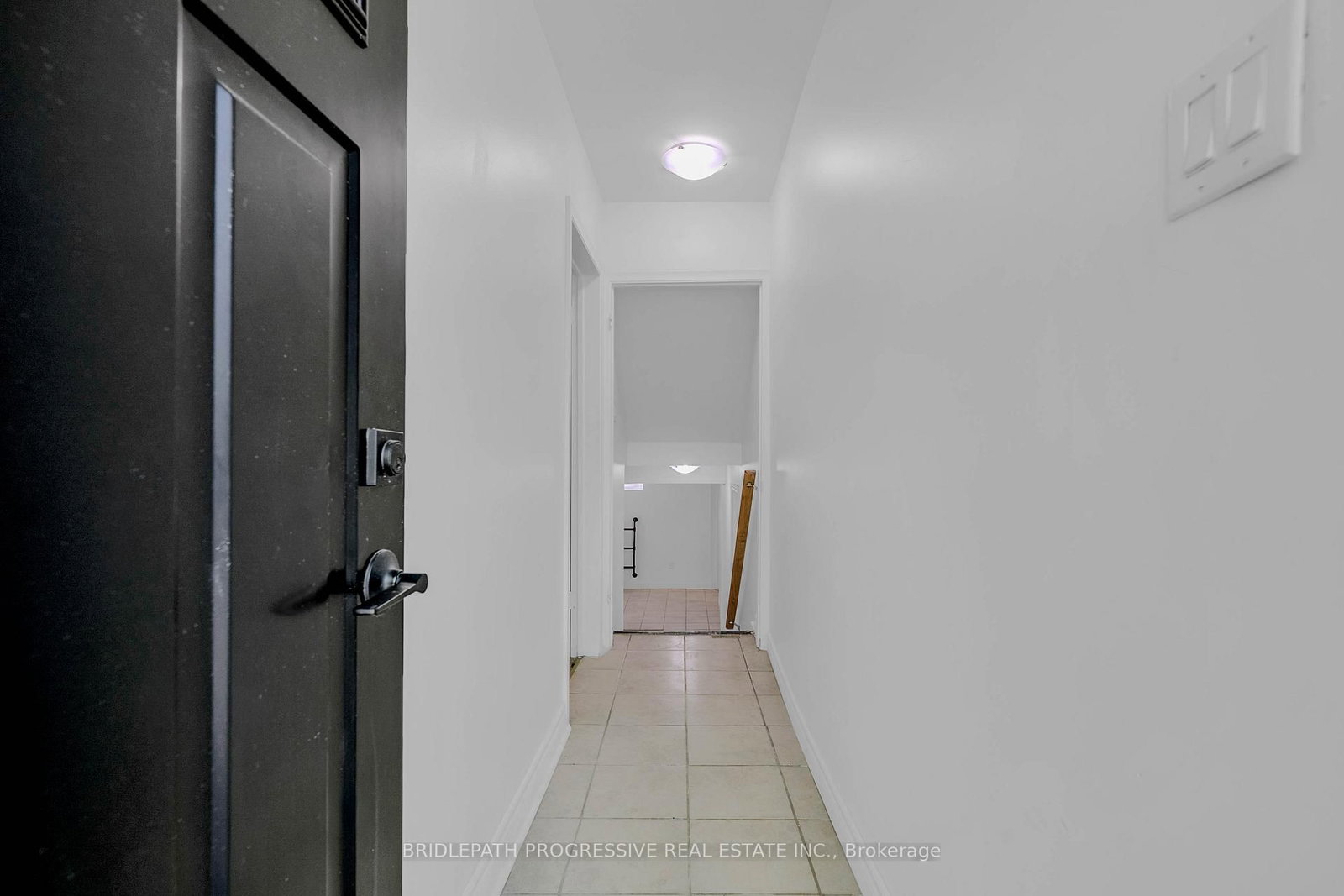 110 Marcella Street, Toronto, ON, photo 4
