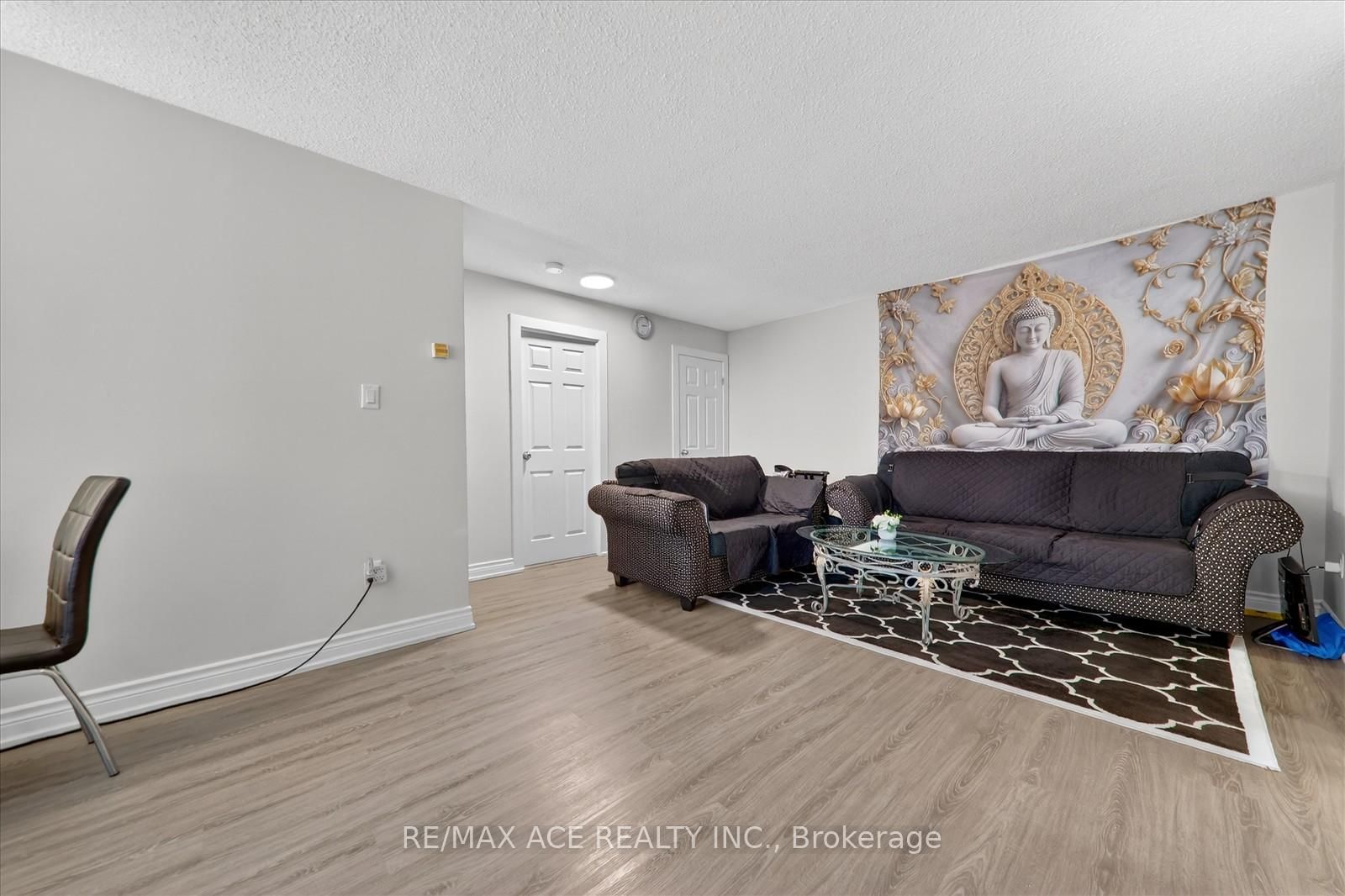 100 Wingarden Court • #1414 • Toronto, ON photo 13
