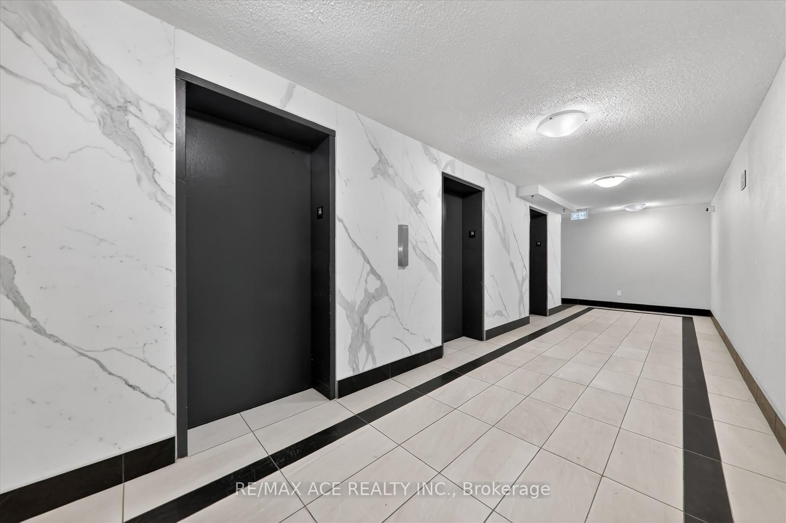 100 Wingarden Court • #1414 • Toronto, ON photo 7