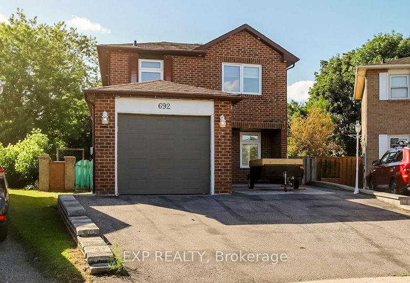 692 Sultana Square