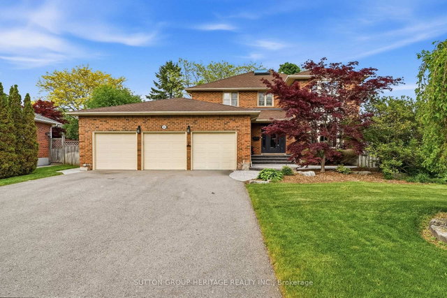 160 Lake Driveway Drive W