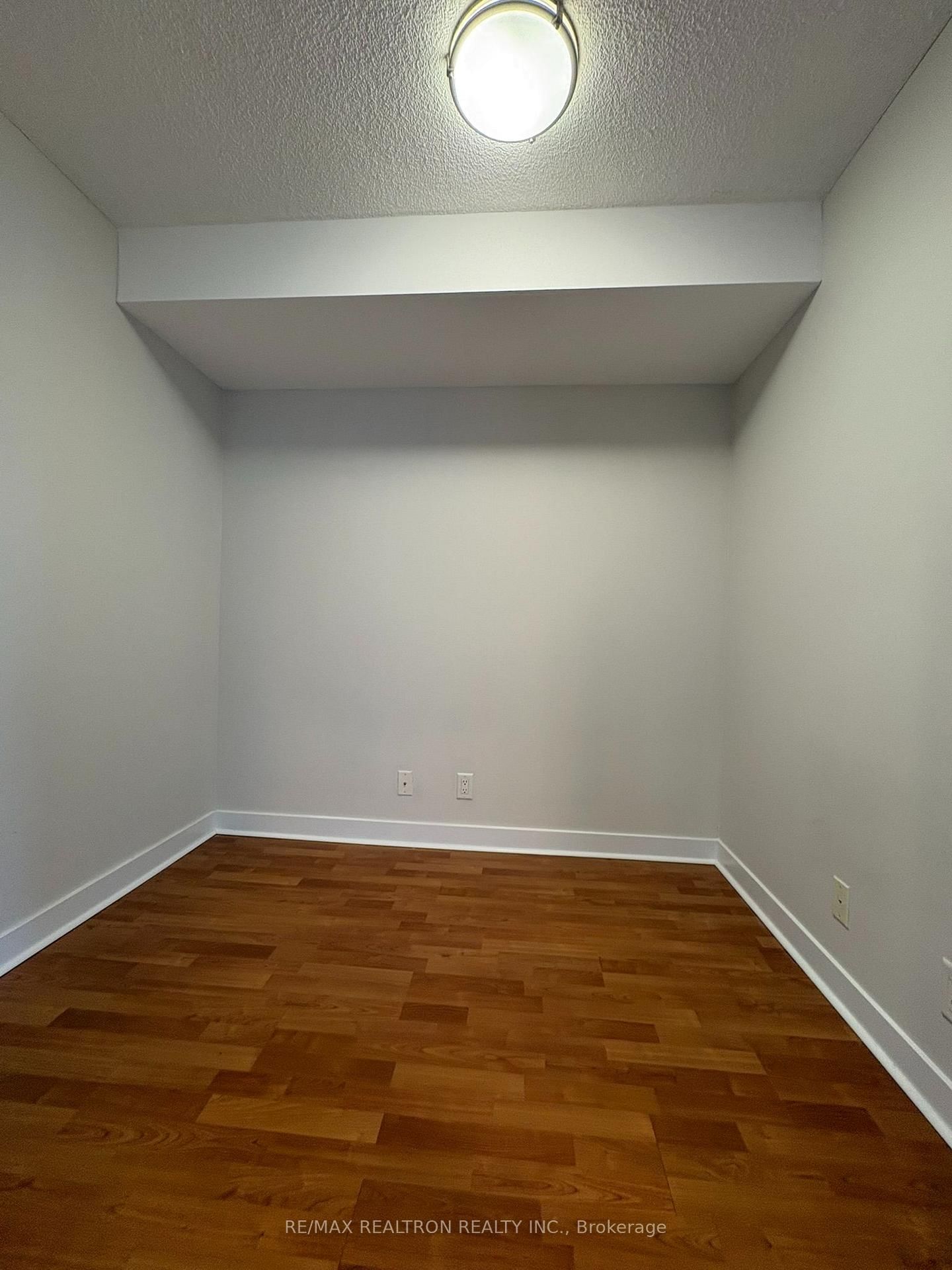 38 Lee Centre Drive • #1502 • Toronto, ON photo 6