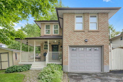 4-bed Detached House · 868 William Booth Cres