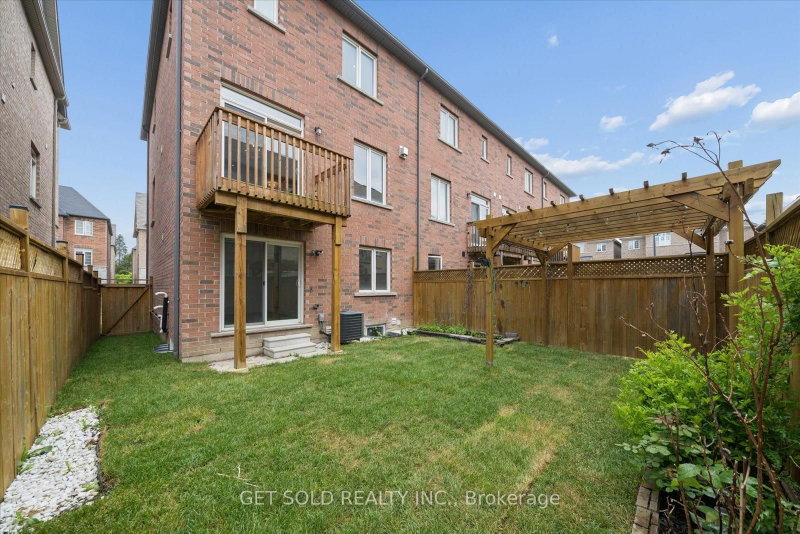 1761 Magenta Rd, Pickering