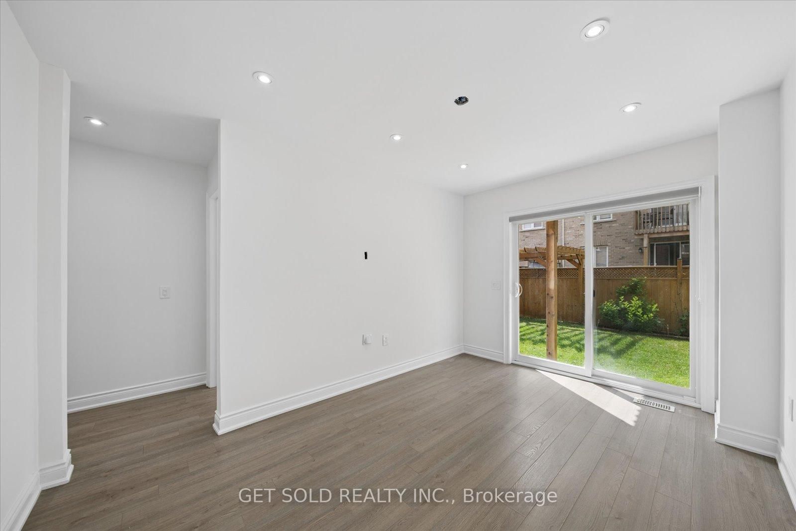 1761 Magenta Road • Pickering, ON photo 9