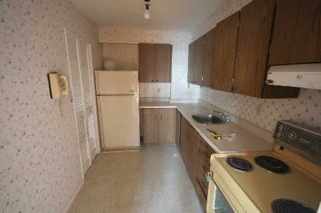 1902 - 3 Massey Sq, Toronto, M4C5L5 | Image 2