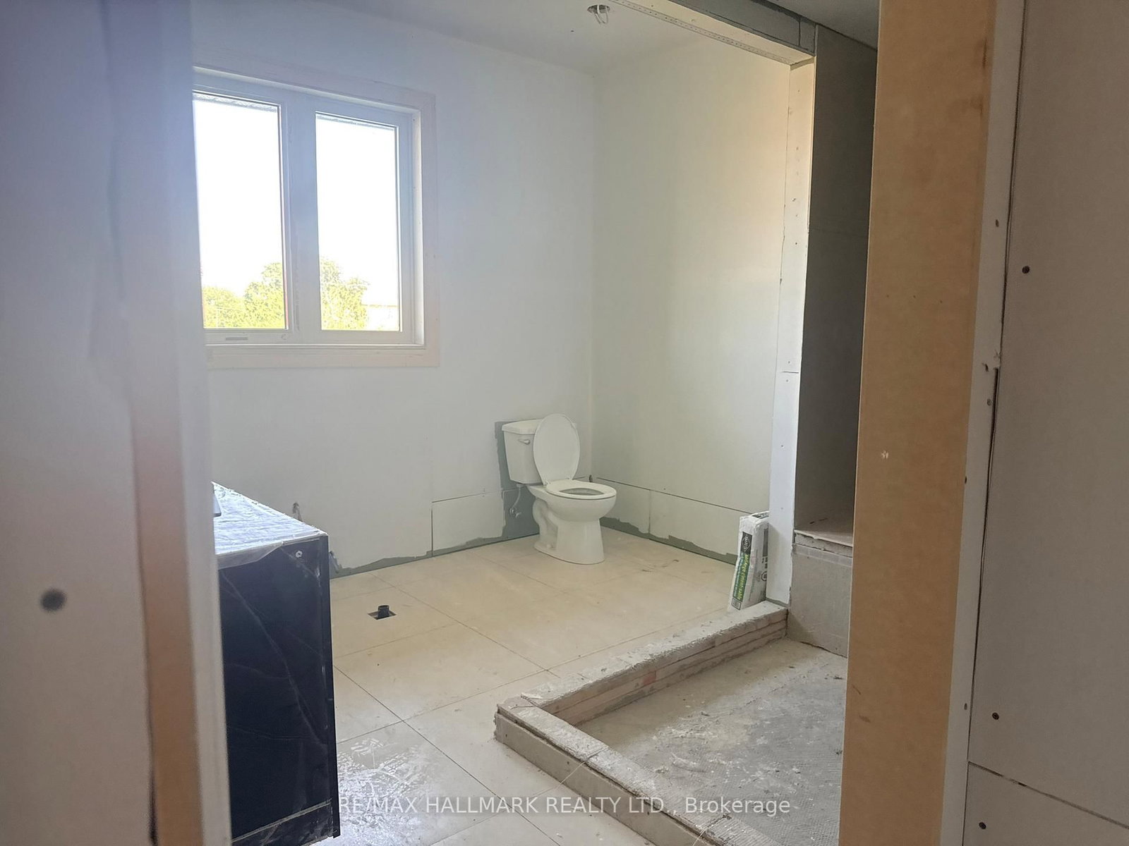 783 Midland Avenue • Toronto, ON photo 34
