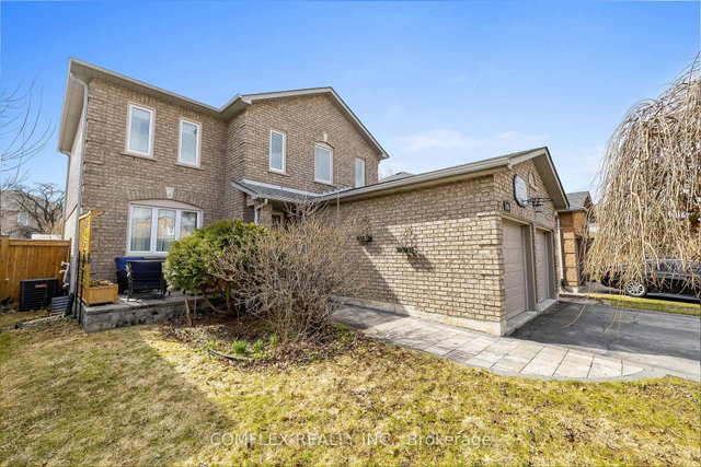 1045 Beaver Valley Crescent