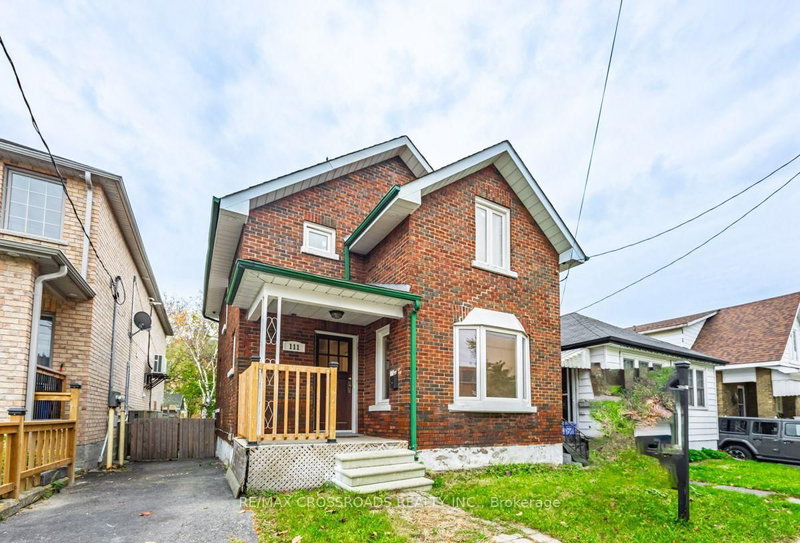 home for lease on 111 Elgin Street W