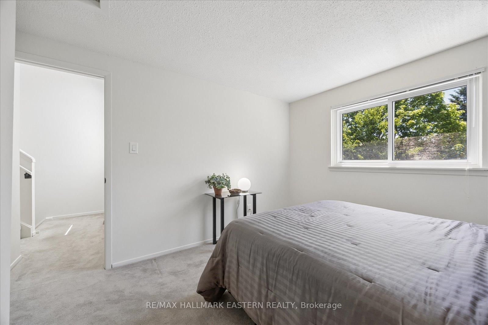 22 Valley Stream Drive • Toronto, ON photo 23