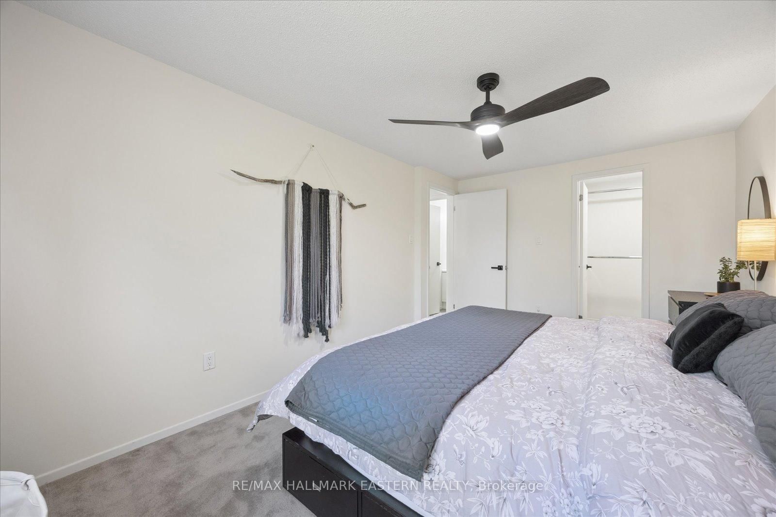 22 Valley Stream Drive • Toronto, ON photo 27
