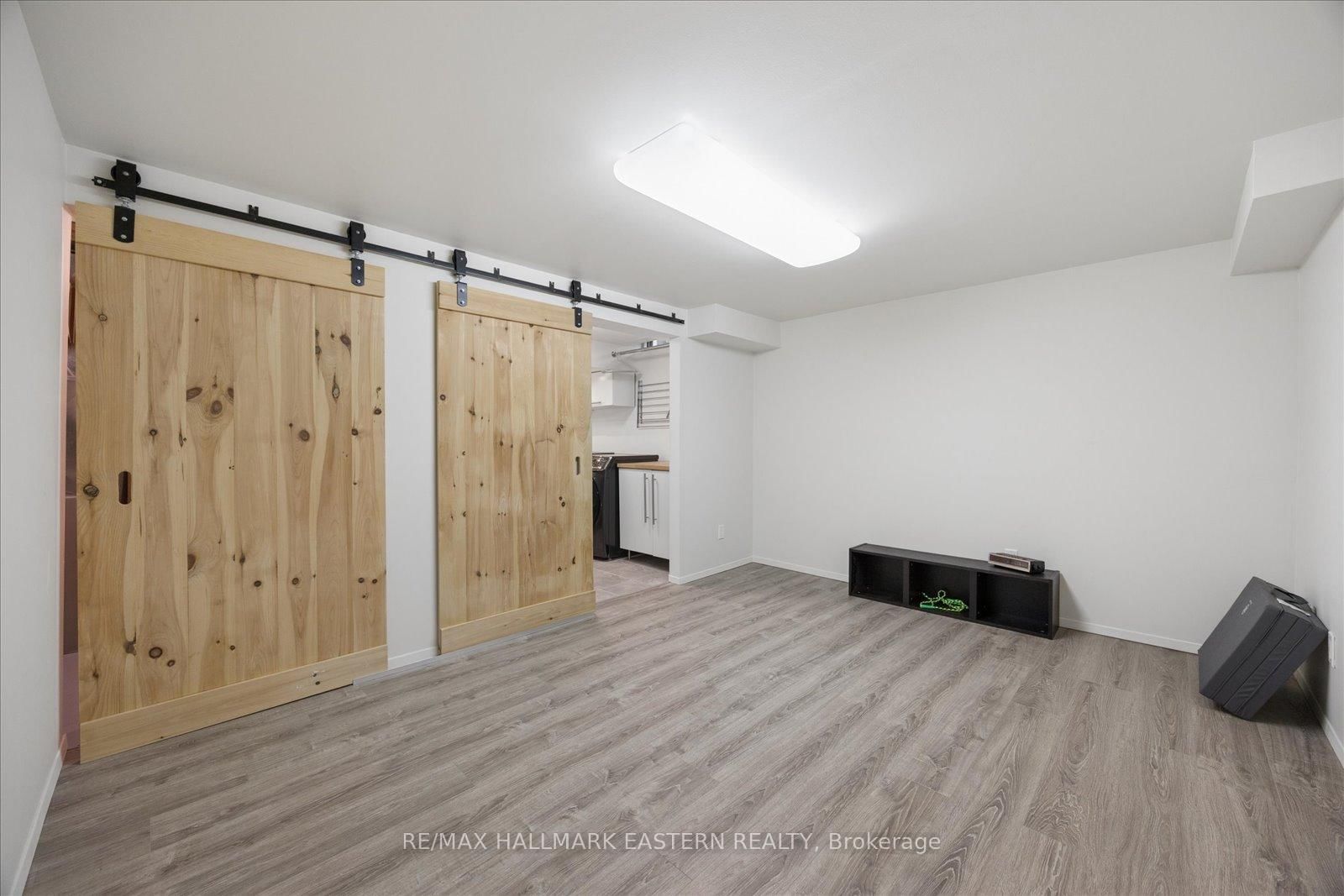 22 Valley Stream Drive • Toronto, ON photo 34