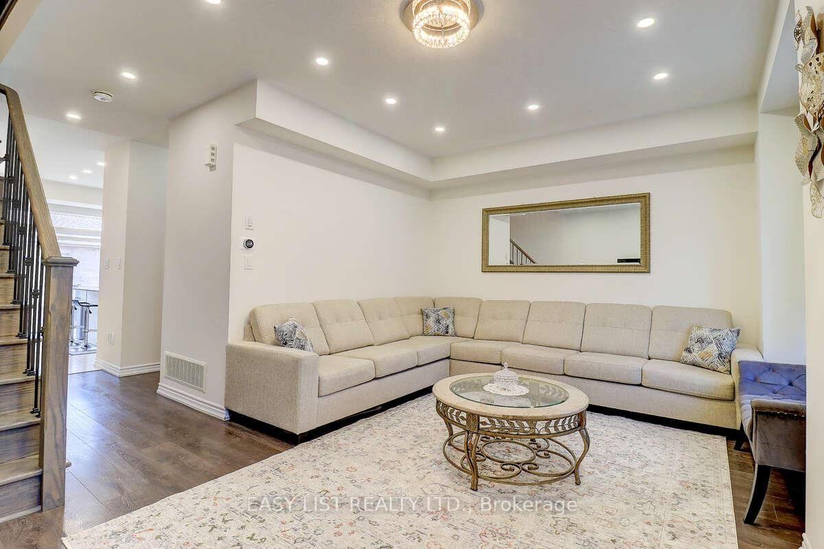 38 Hallmark Way