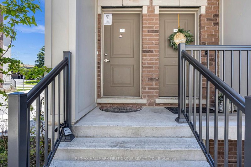 7 - 490 Beresford Path