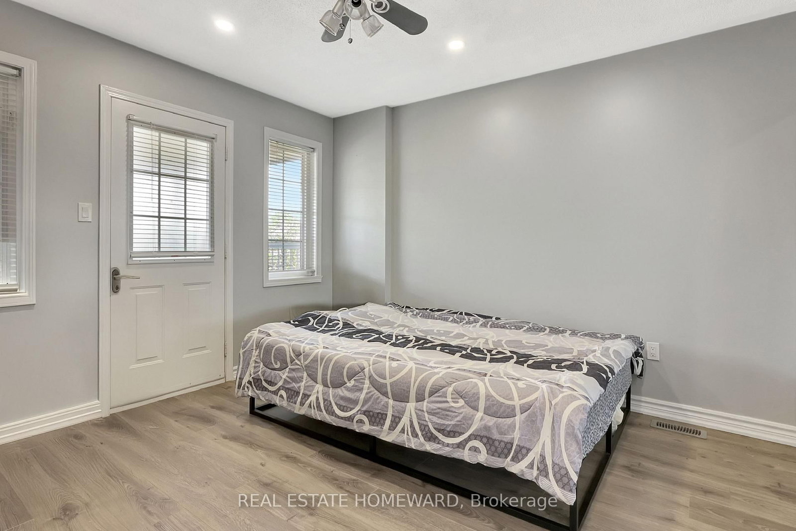 166 Hutton Place • Clarington, ON photo 13