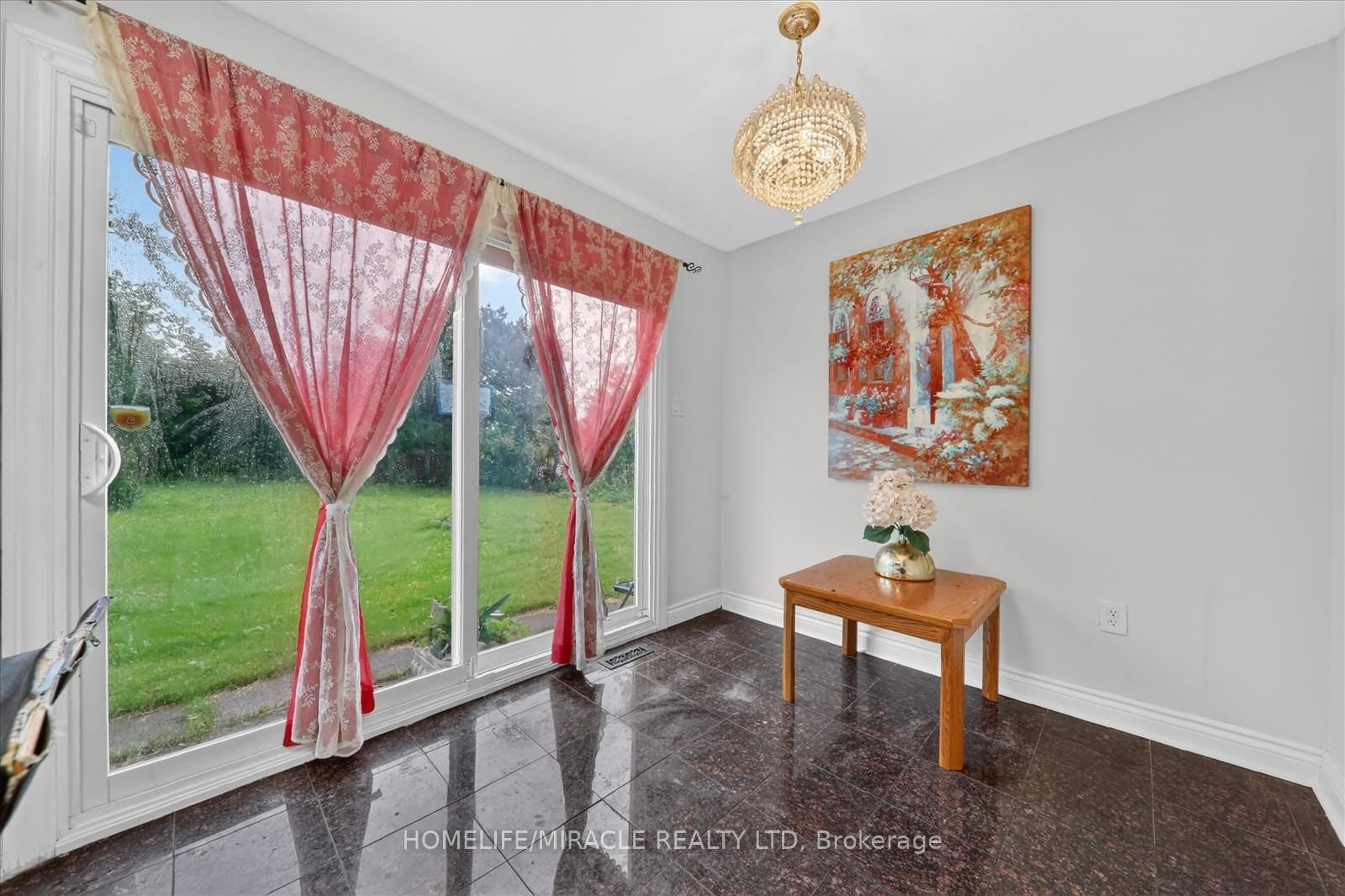 42 Nahanni Terrace • Toronto, ON photo 13