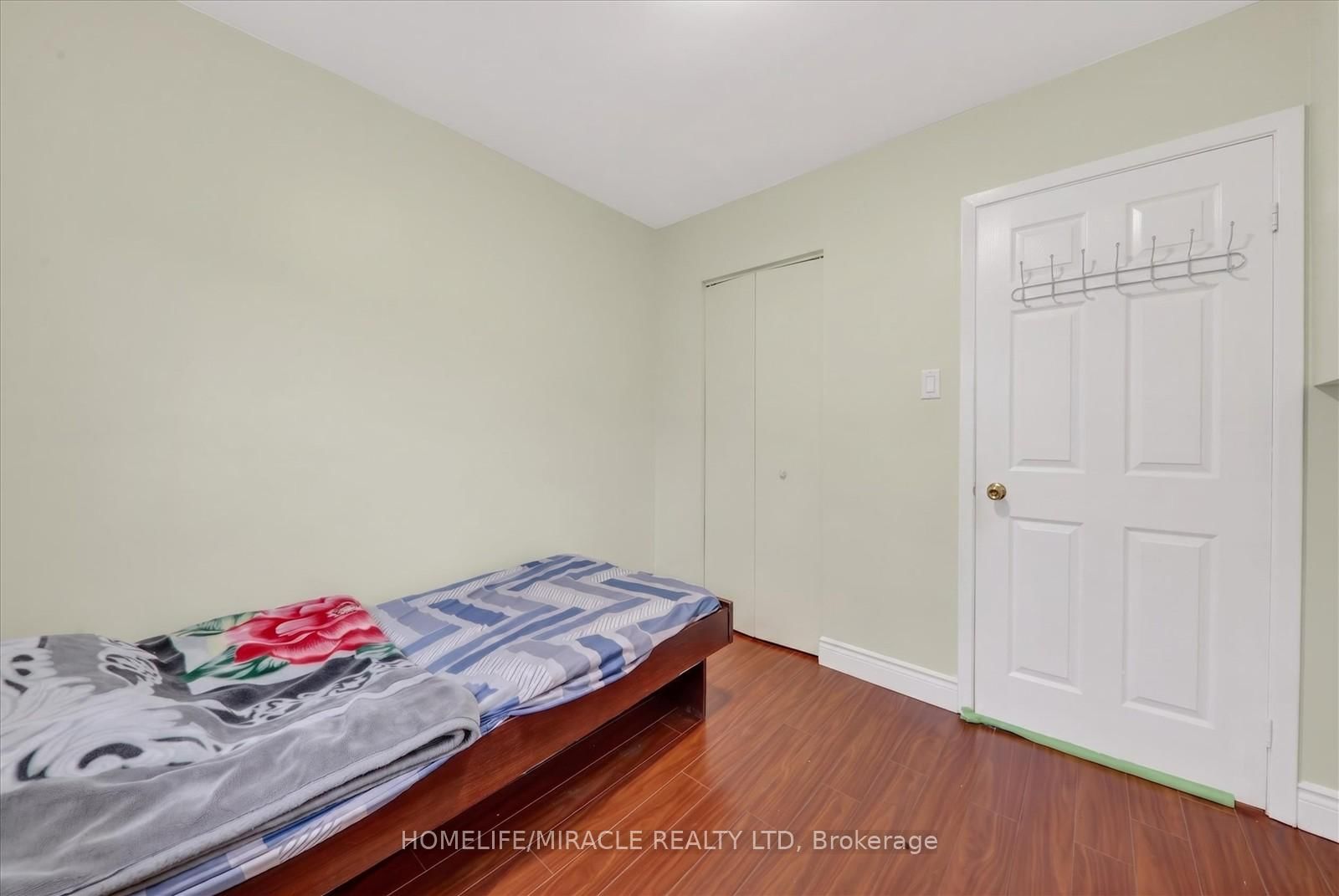 42 Nahanni Terrace • Toronto, ON photo 30