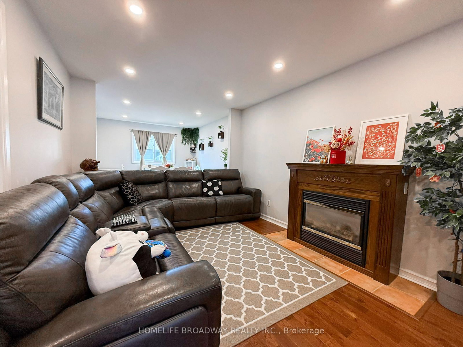 90 Chapman Drive • Ajax, ON photo 16