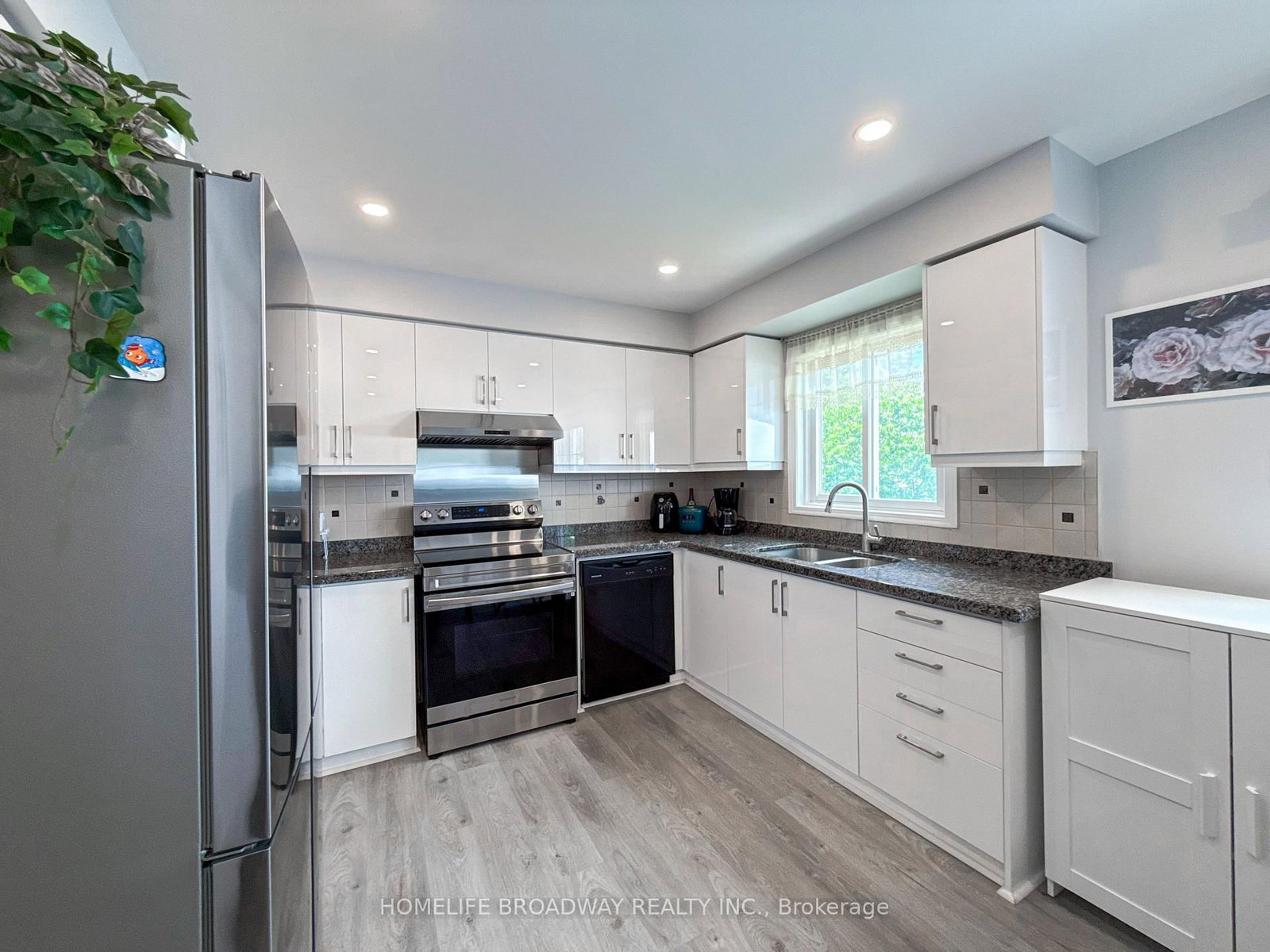 90 Chapman Drive • Ajax, ON photo 20