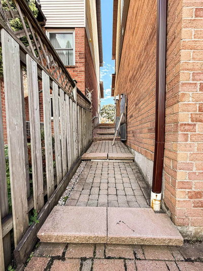 90 Chapman Drive — photo 5