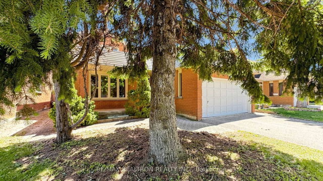 328 Goldhawk Trail