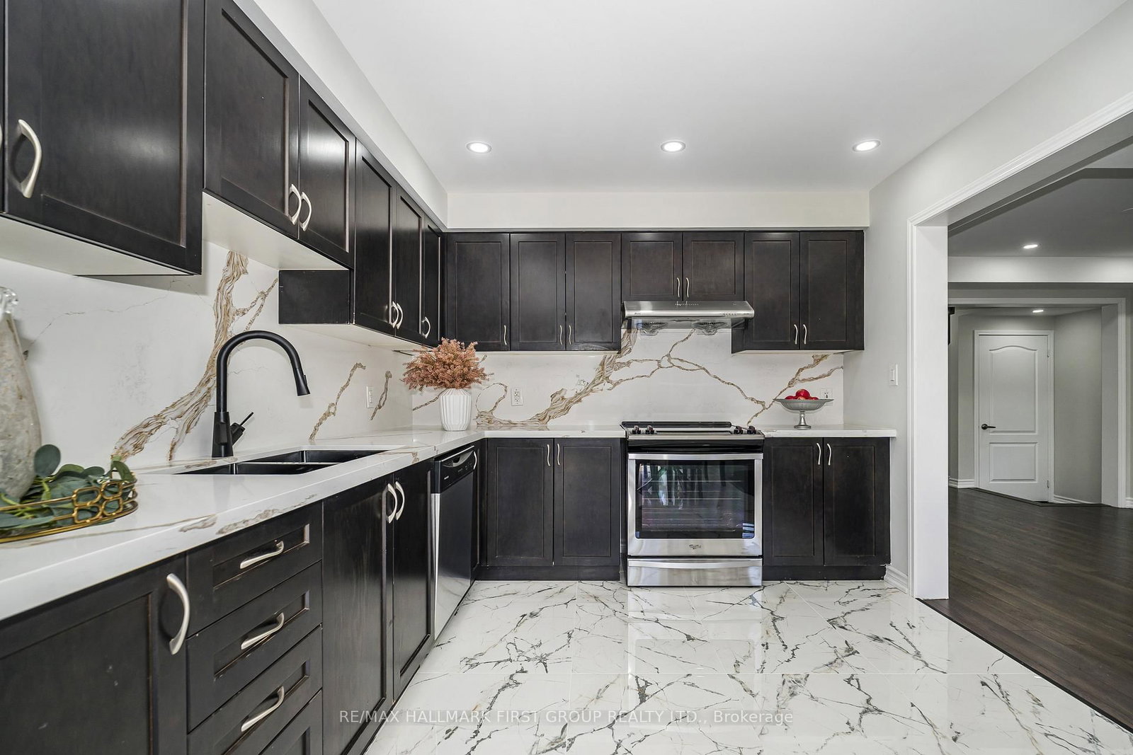 1019 Dragonfly Avenue • Pickering, ON photo 14