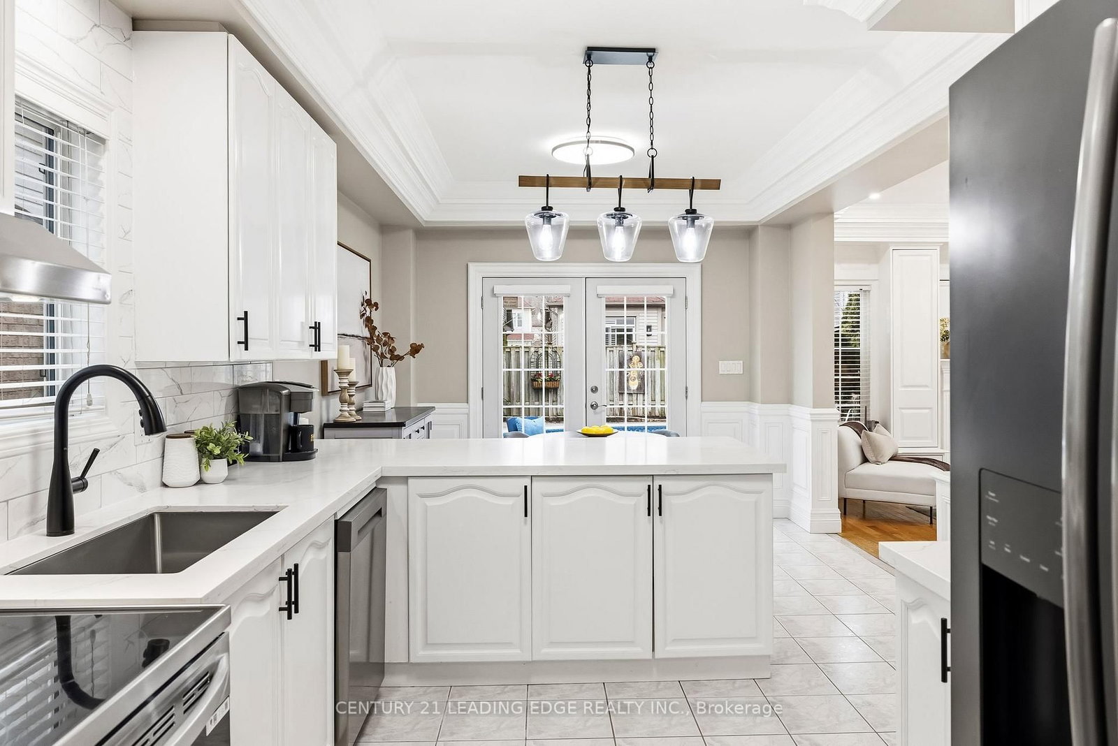 390 Whitby Shores Greenway • Whitby, ON photo 17