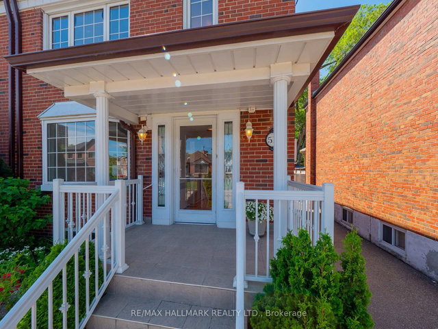 51 Floyd Avenue