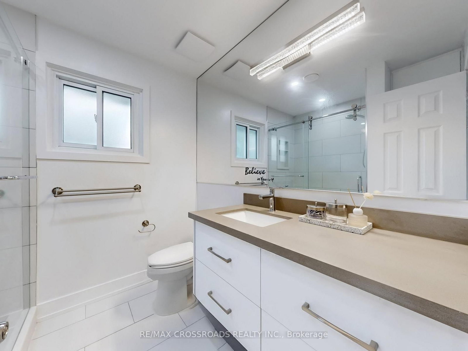 49 King Louis Crescent • Toronto, ON photo 28