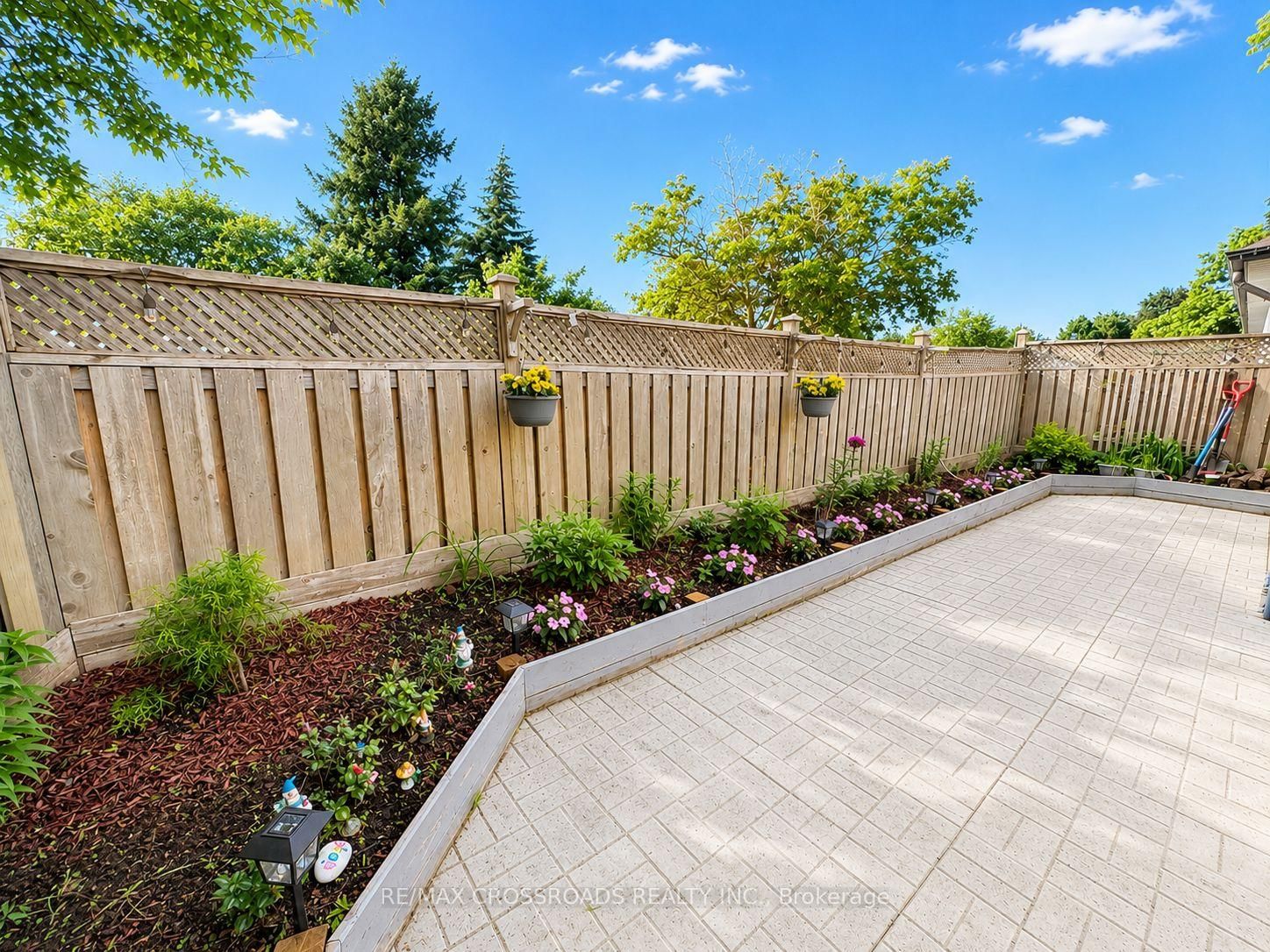 49 King Louis Crescent • Toronto, ON photo 38