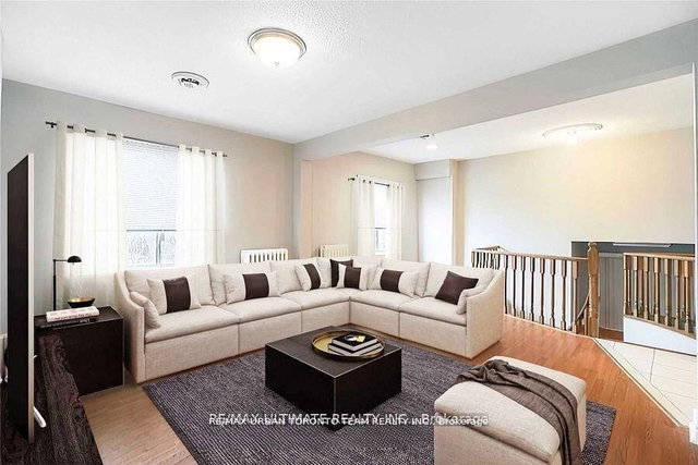 Upper - 745 Coxwell Avenue