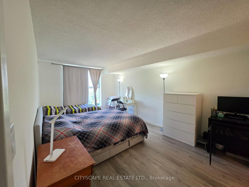90 Dale Toronto,ON M1J 3N4 — Photo 9