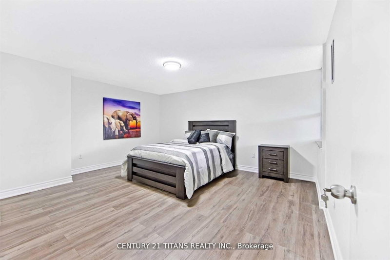 #510 - 4064 Lawrence Avenue E