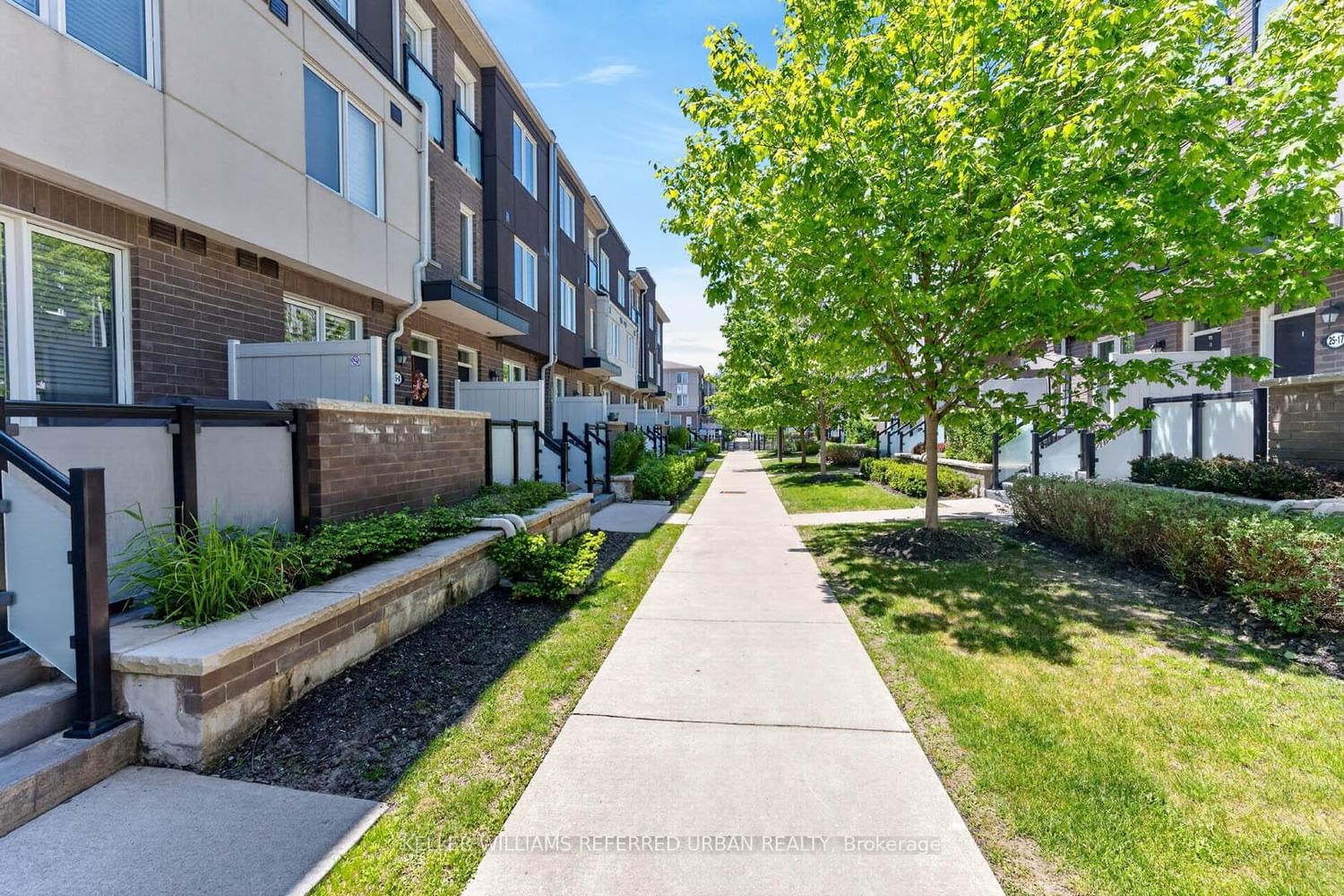 25 Heron Park Place • #19 • Toronto, ON photo 30