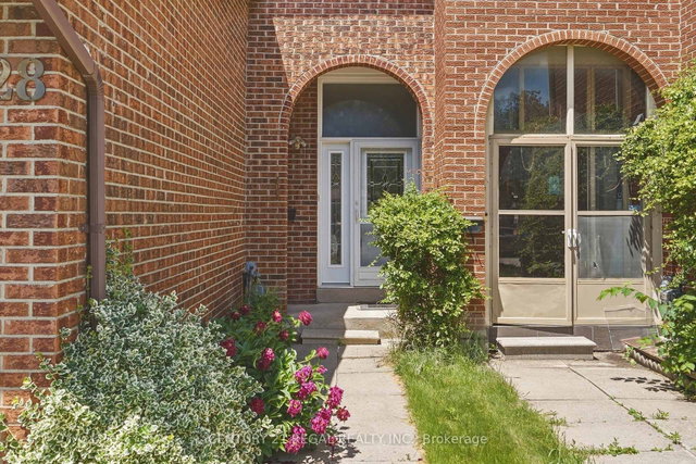 28 Newdawn Crescent