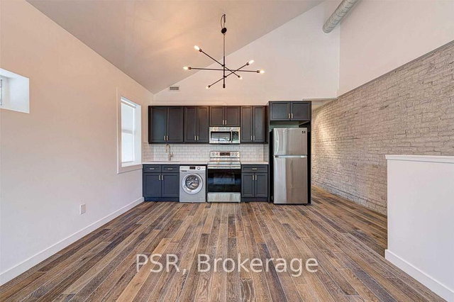 Upper - 89 Hammersmith Avenue